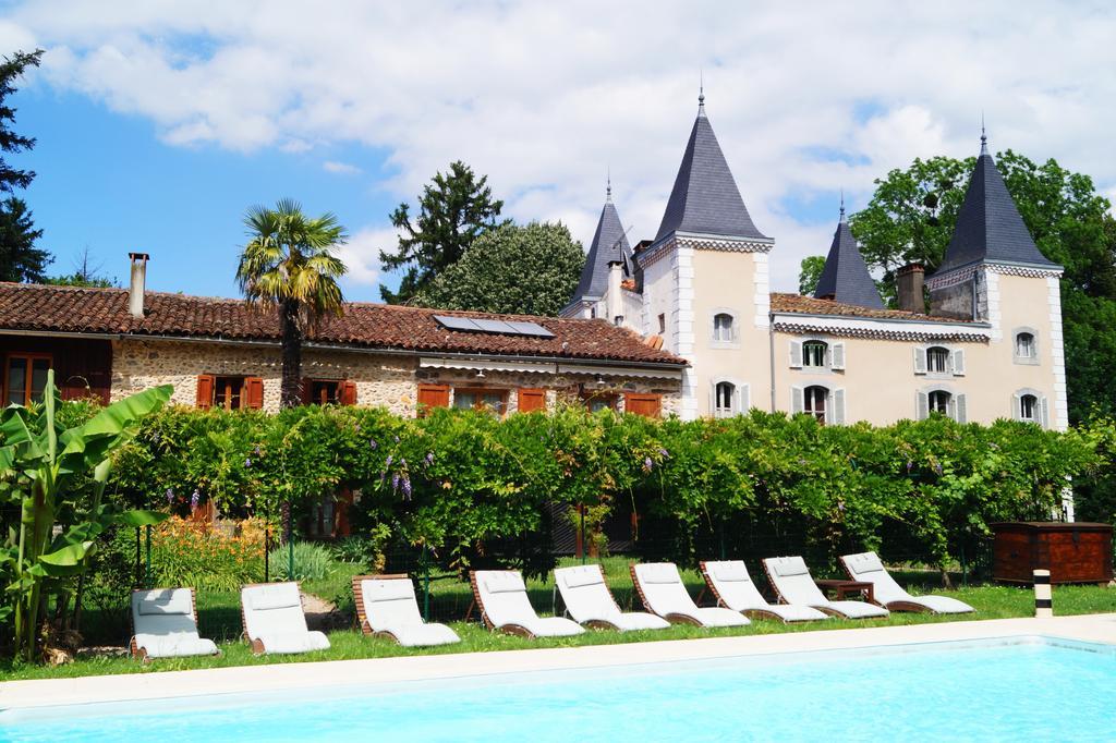 Hotel Logis - Chateau De Beauregard サン・ジロン エクステリア 写真